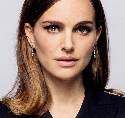 Photo of Natalie Portman: A Hollywood Icon of Talent, Intelligence, and Compassion